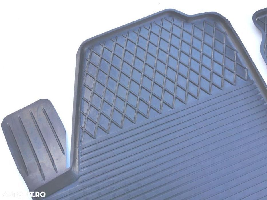 Covorase cauciuc Fabia2, Pollo 5, Ibiza cu clipsuri de prindere