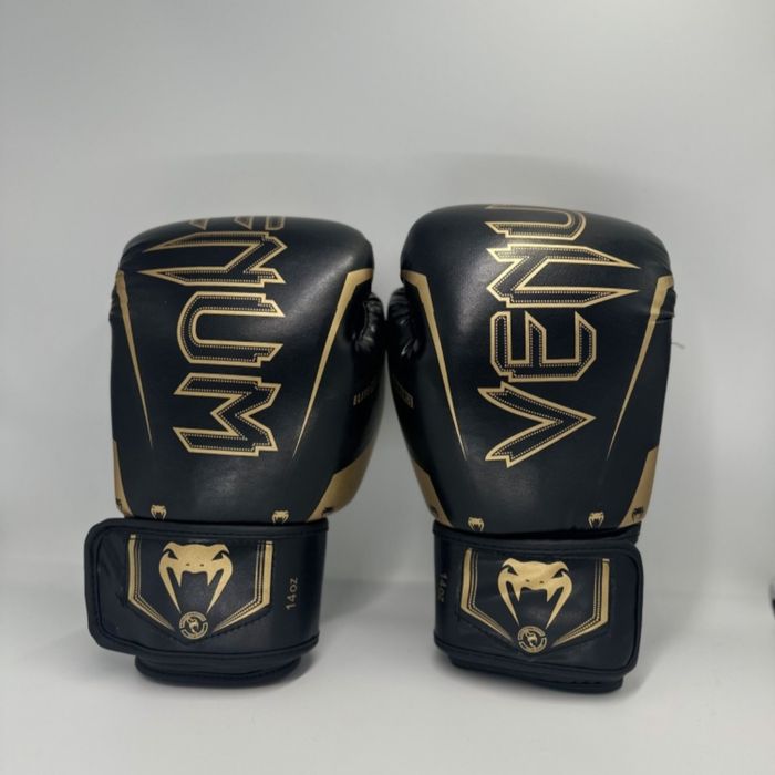 Перчатки боксёрские