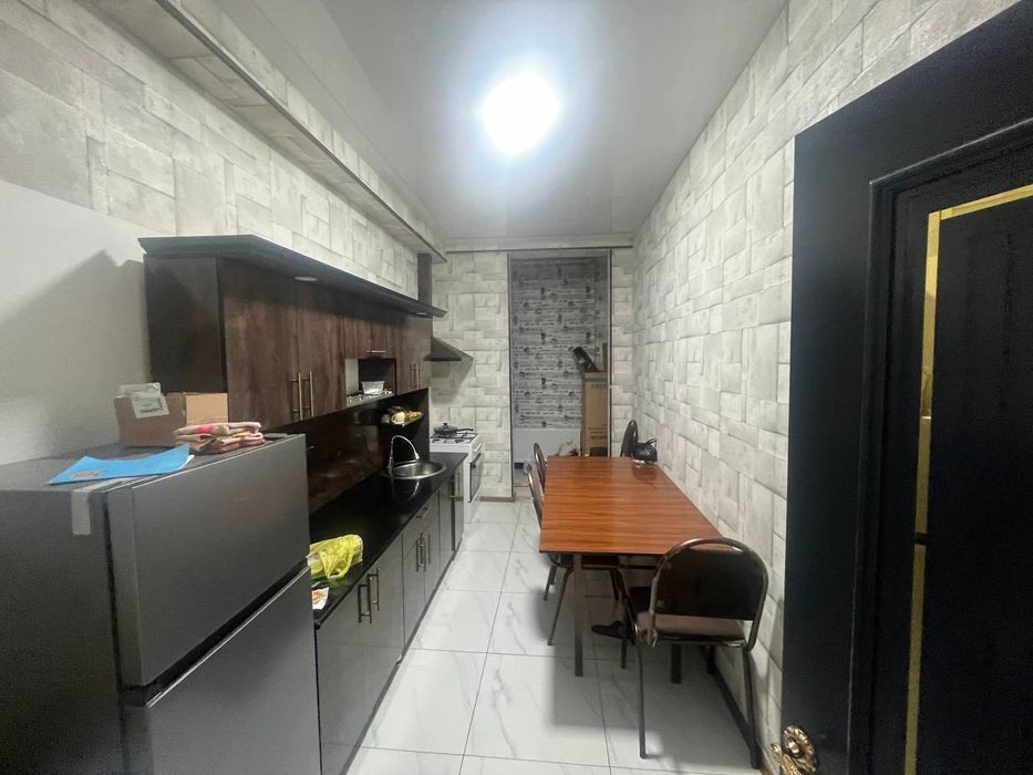 2xonali kv buxoro sitida 1ta qiz olinadi sherikchilikkka