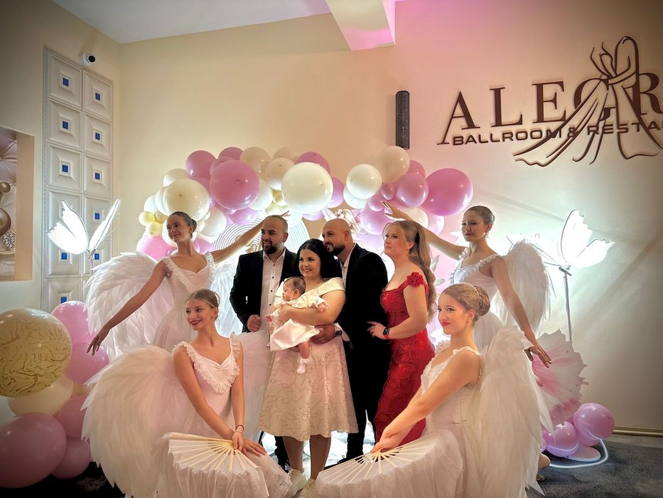 Decor baloane botez photocorner arcada baloane heliu cabina foto oglin