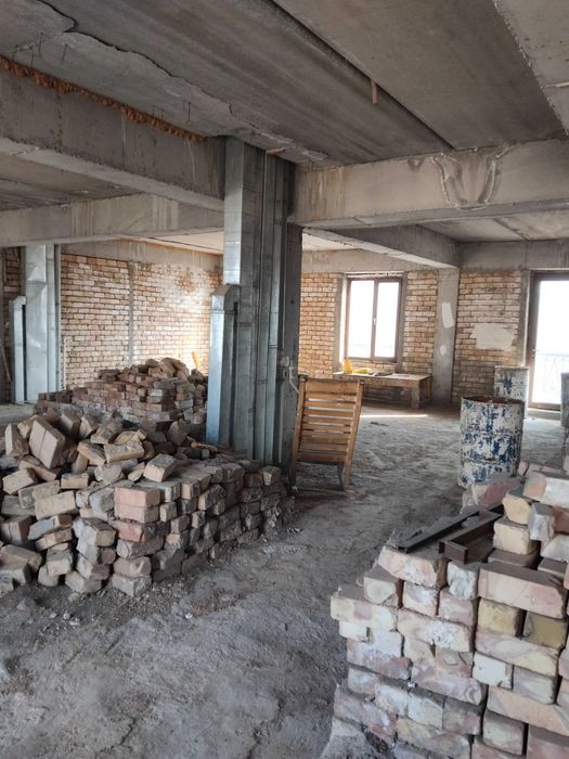 Продаётся две 2х уровневые квартиры в новостройке 
на  Паркенском.