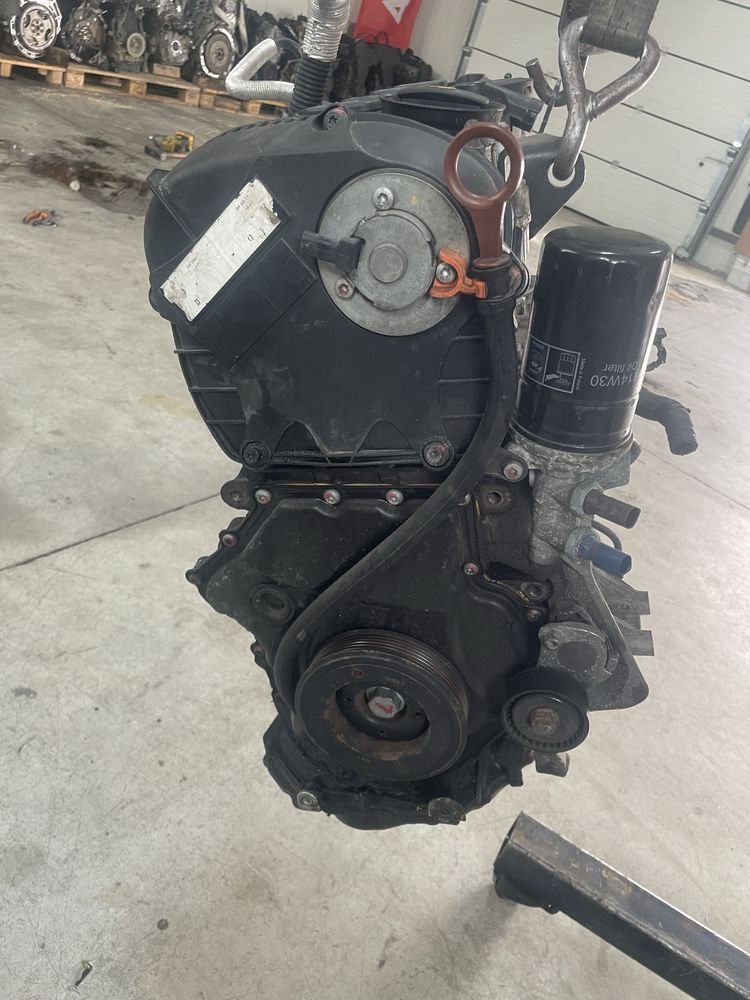 Motor 1.8 TFSI CDAA Volkswagen Audi Seat Passat CC stare perfecta