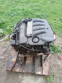 Vând motor BMW e46 2 0  143 cp valvetronic foarte bine intretinut