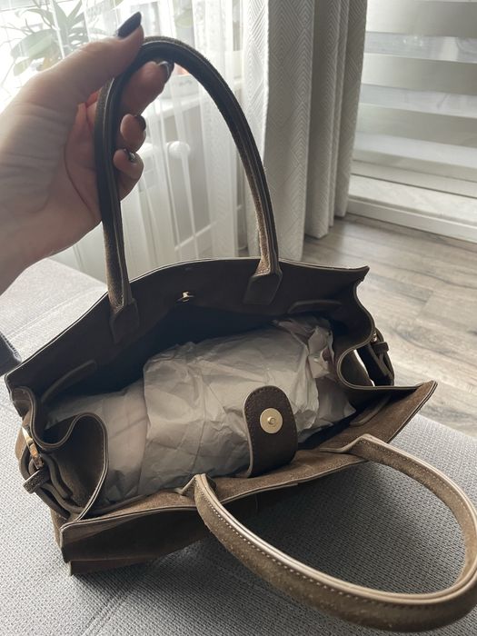 Кафява чанта - естествен велур