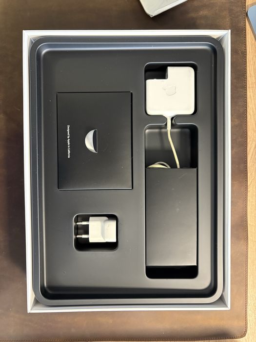 MacBook Air 13” 2017 i5, 8GB DDR3, 128 GB