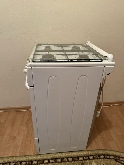 Aragaz Artic cu 4 ochiuri si cuptor cu arzator sus-jos