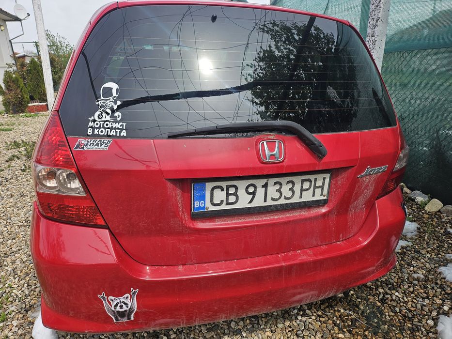Автомобил Honda jazz