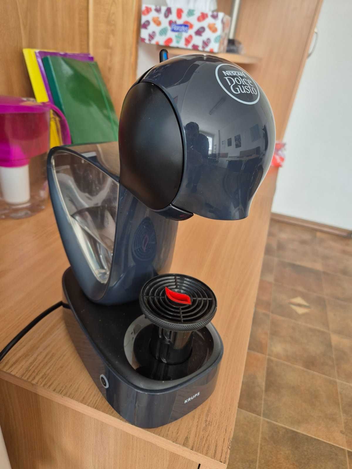 Кафемашина с капсули Dolce Gusto