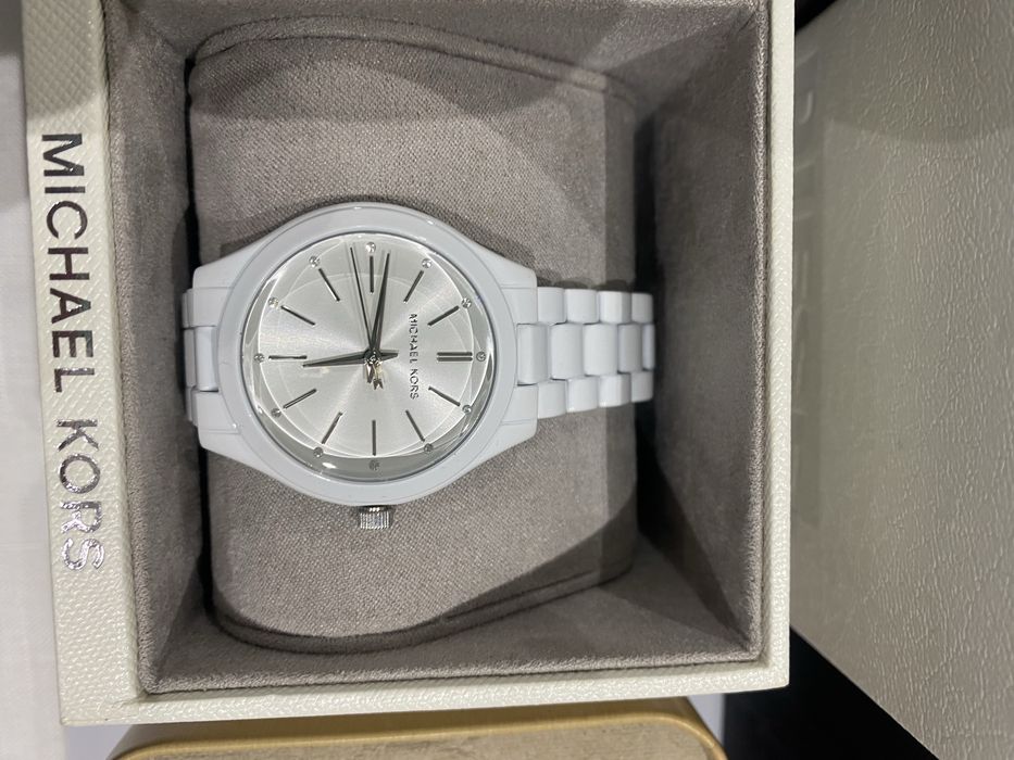 Ceasuri(pachet 7buc) Fossil,Michael Kors, Police1200 lei toate