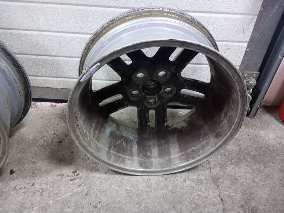 Продавам джанти за Ленд Роувър