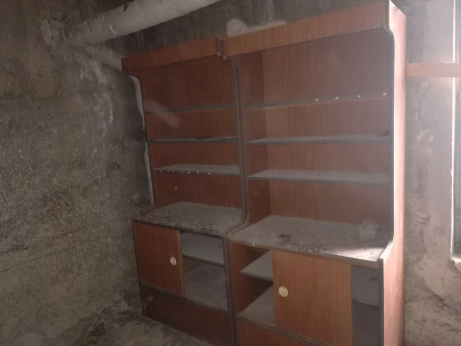 Шкаф витрини за магазин