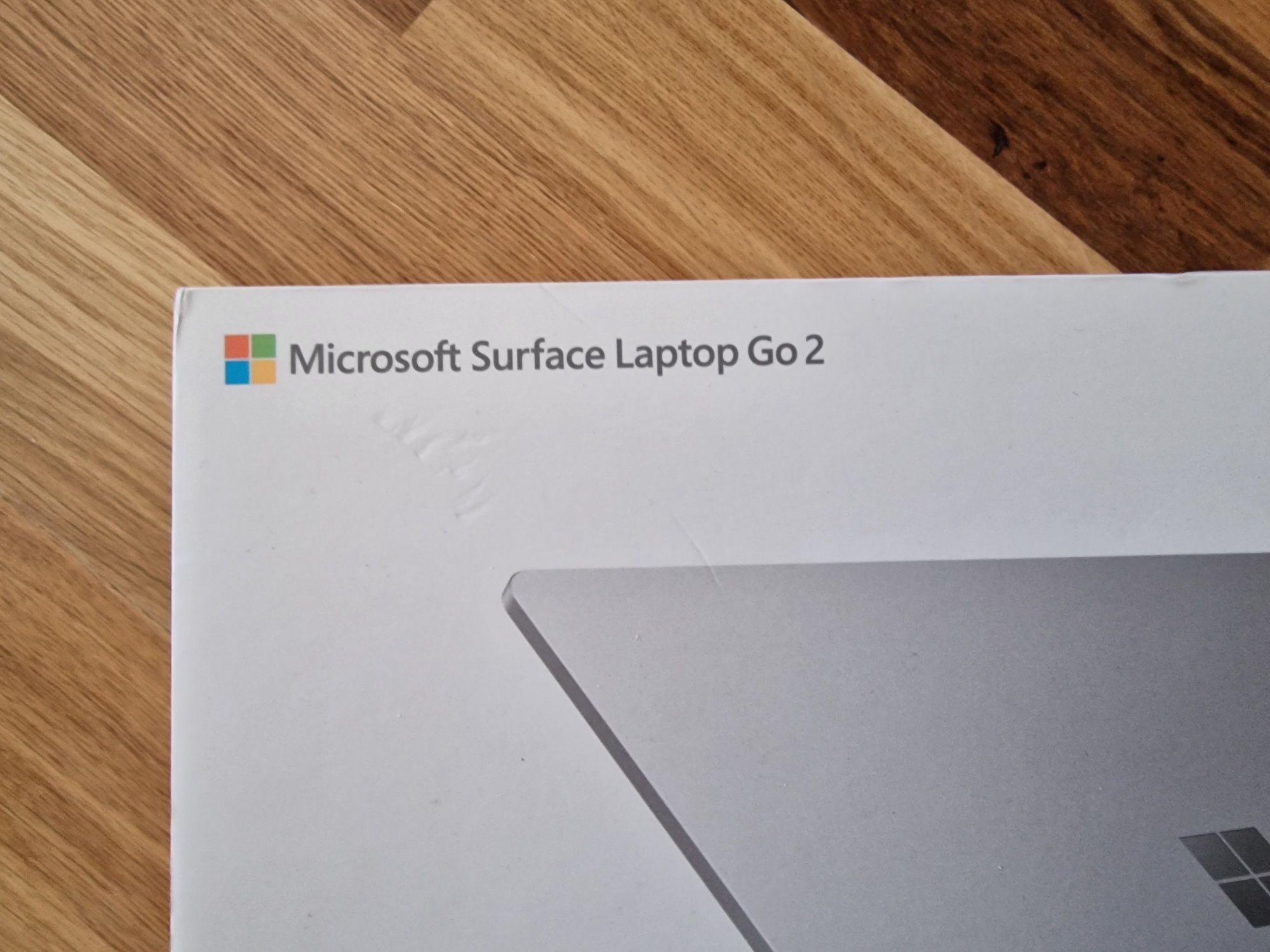 Vând leptop " Surface Laptop Go 2"