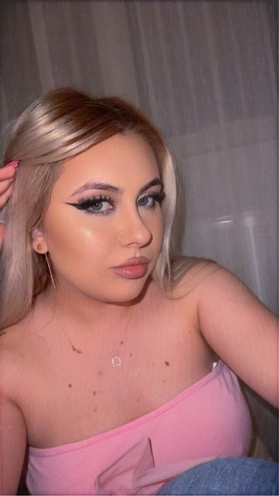 Ofer servicii de make-up