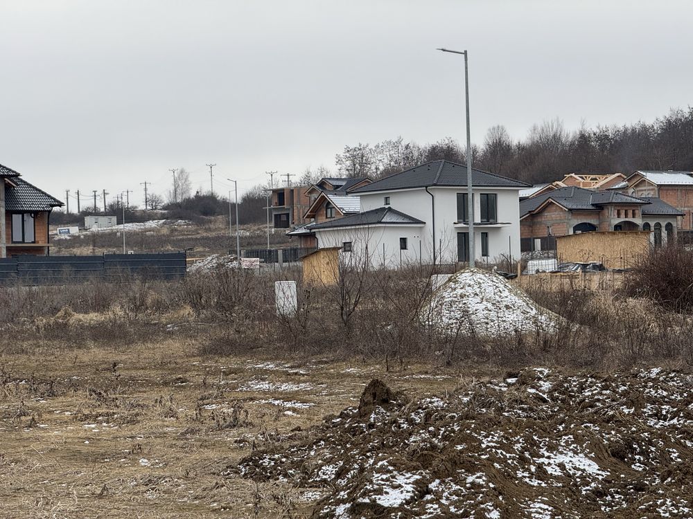 Vand teren pentru constructie bloc