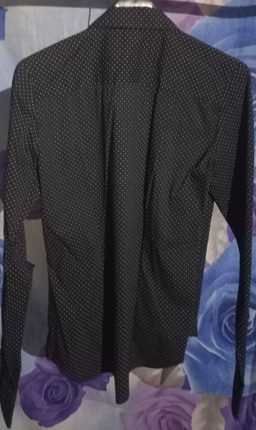 Camasa femei H&M, marimea 36/S, neagra cu imprimeu cu puncte albe