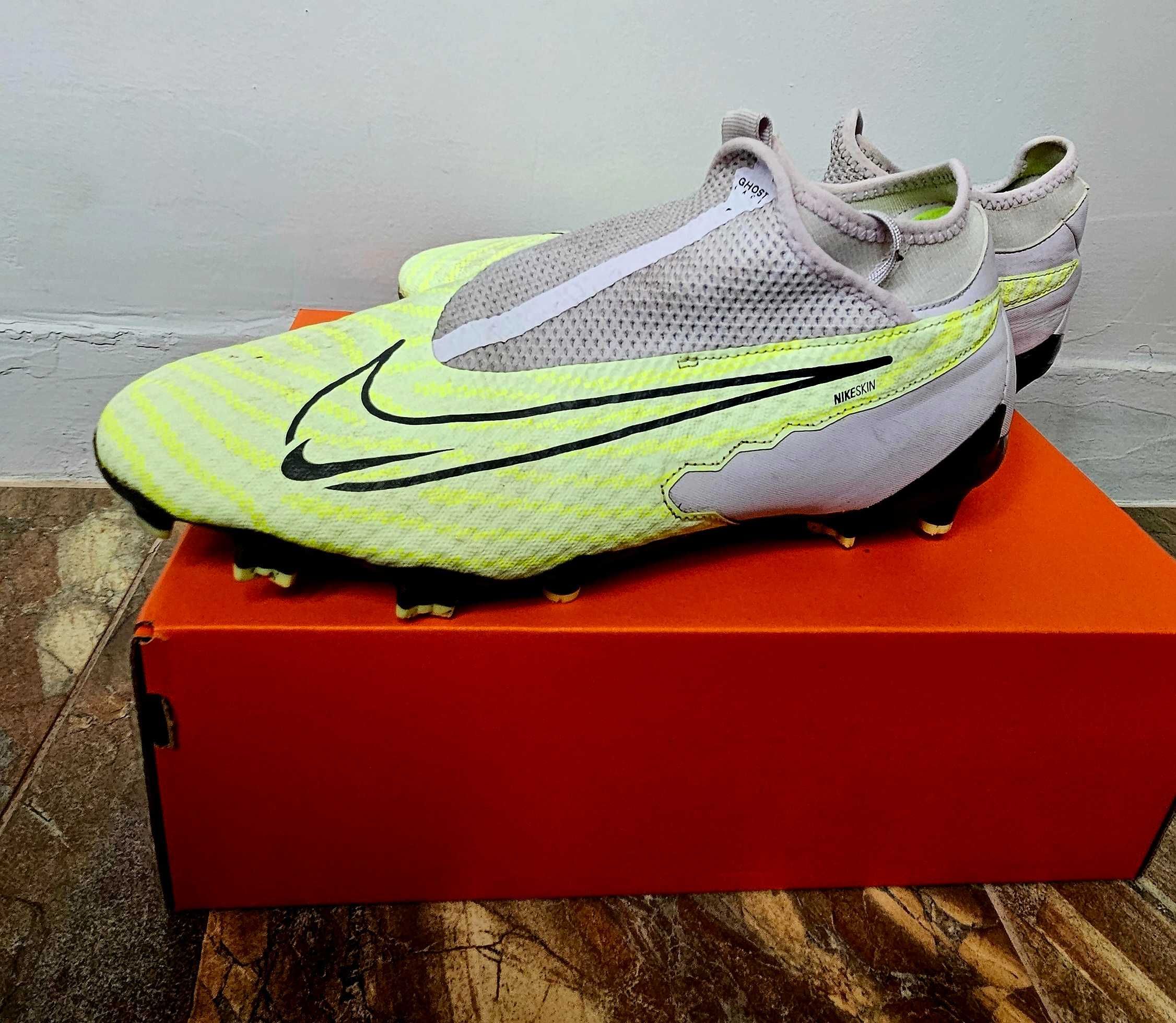 Бутонки Nike Phantom GX Volta Green, футболни обувки