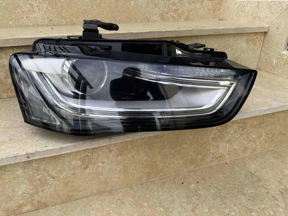 Far Audi A4 B8 facelift