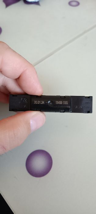 Филтър за потискане на радиосмущения VOLKSWAGEN(5N0035570)