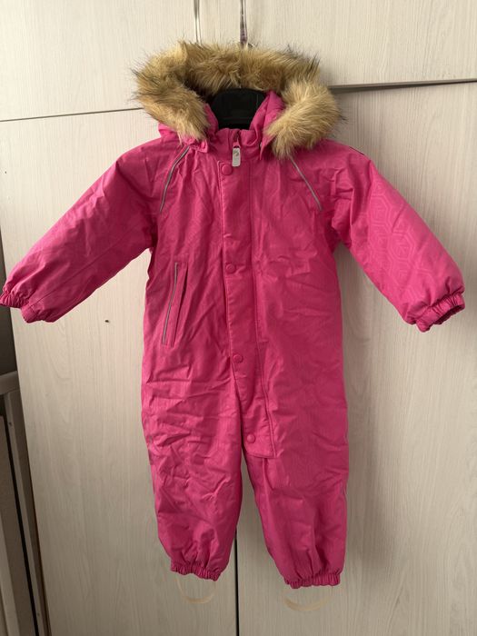Комбинезон шапка варежкии Reima