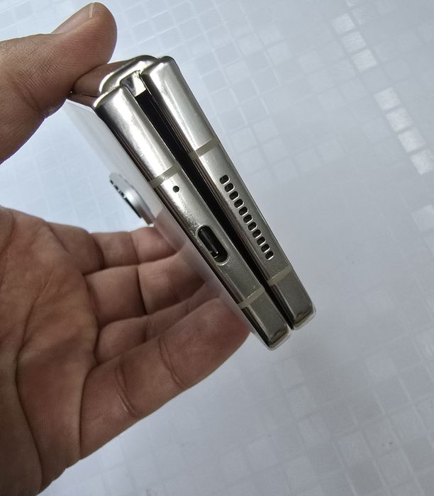 Samsung  galaxy Fold 4 12/256 gb