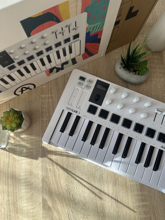 Midi keyboard Arturia minilab 3