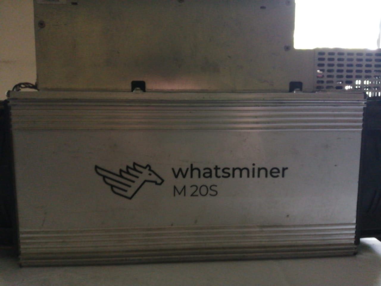 Whatsminer M20S 68TH для майнинга