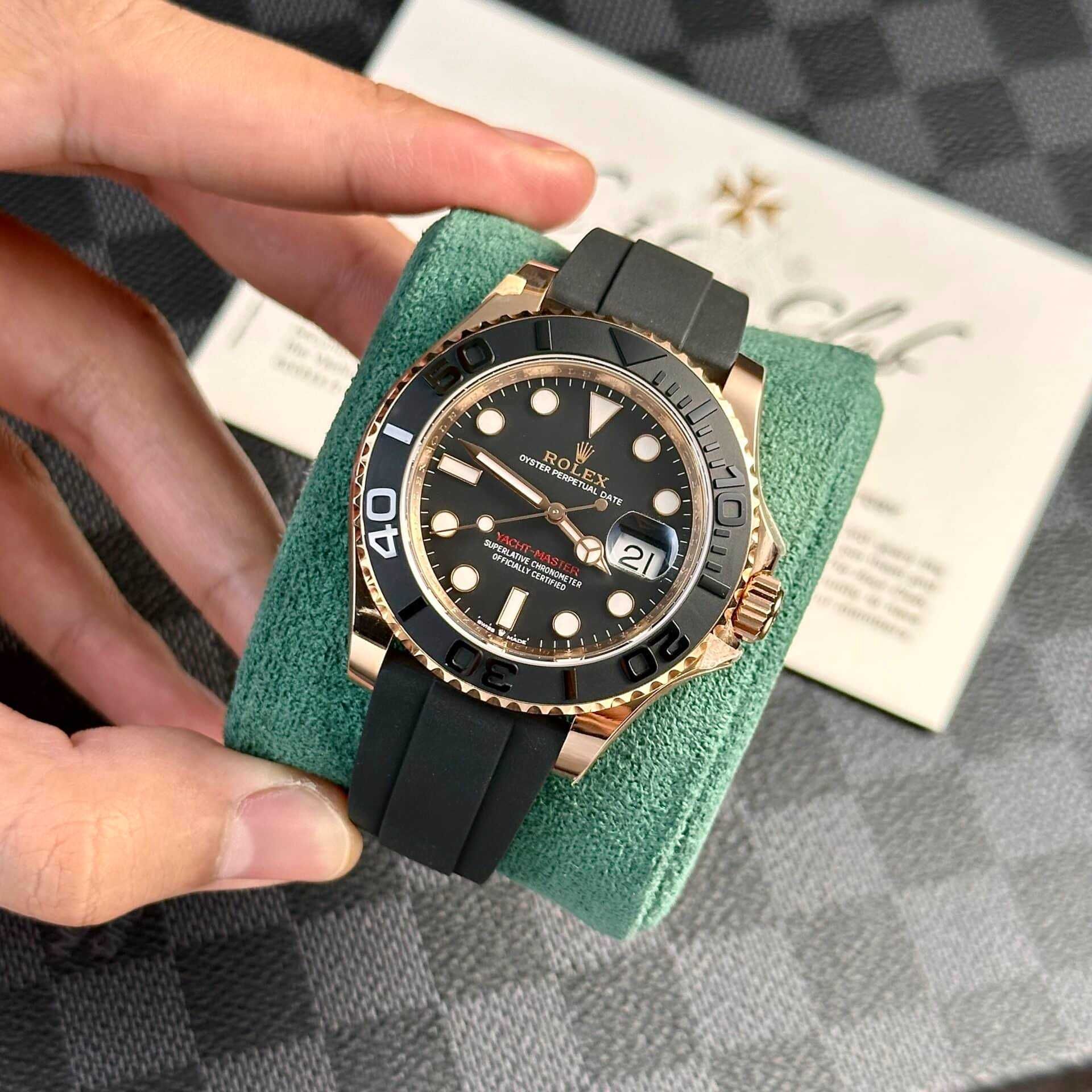 Rolex Yacht-Master 40mm розово злато / каучук