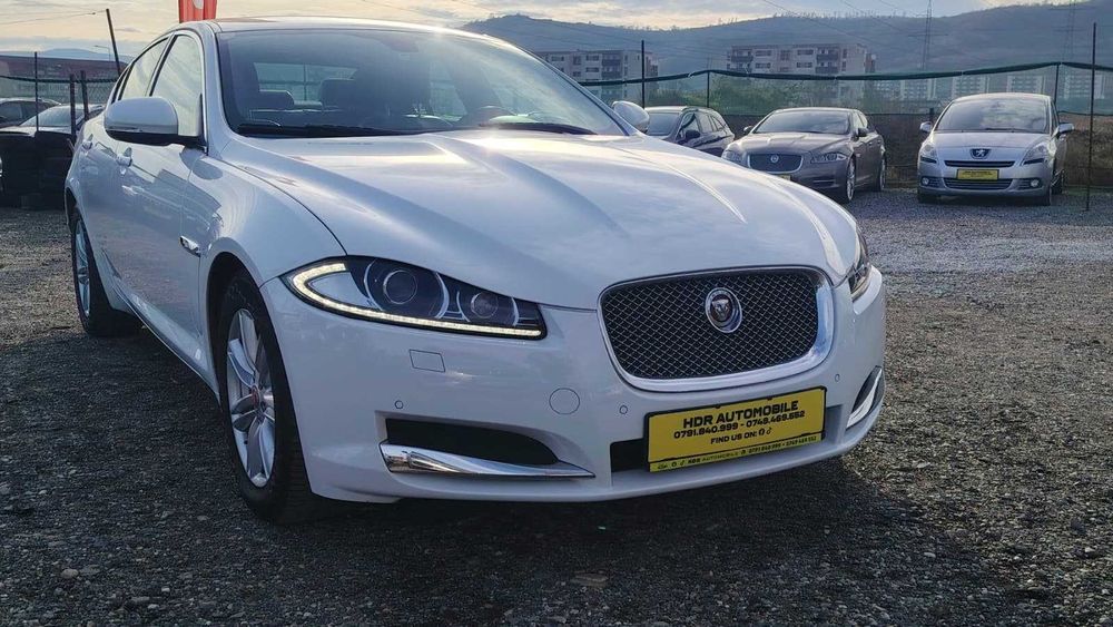Jaguar XF 2014 cutie automata Garantie/Rate