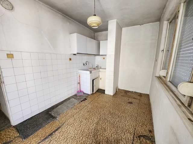 Продава се Двустаен апартамент в Търговище, Център - 65 кв.м за 1216 €/кв.м - Снимка #3