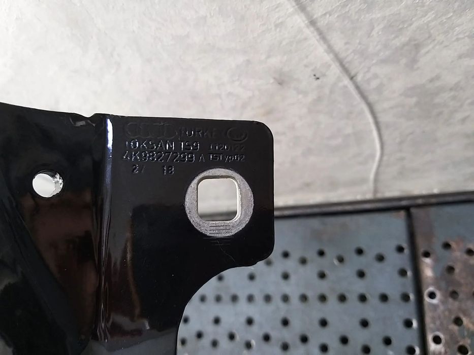 Balama cu motoras stanga haion audi a6 c8 4k 4k9827299a 1397221109