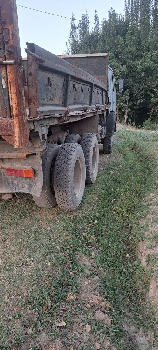 Kamaz sotiladi..