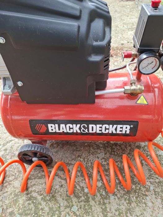 Монофазен бутален компресор Black & Decker BD205/24, 1.5 kW, 210 л/мин