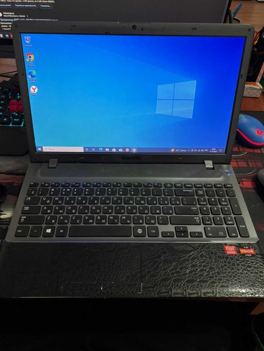 Ноутбук Samsung AMD A10-4600M