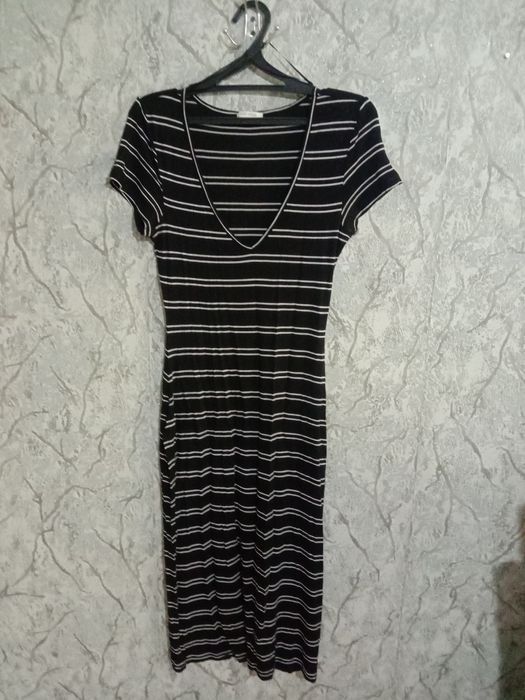 Распродажа! Платье испанского бренда