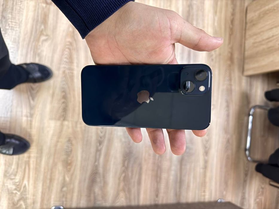 Продается Iphone 13