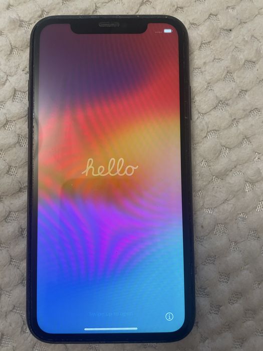 Iphone 11 използван .Напълно запазен.