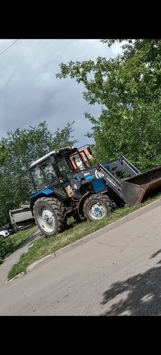 МТЗ щётка, погрузчик ковш вилы, вывоз мусора самосвал.
