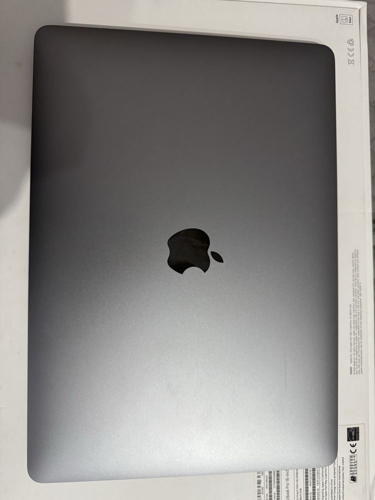 MacBook Air 2020 M1 - 8GB RAM, 256GB SSD