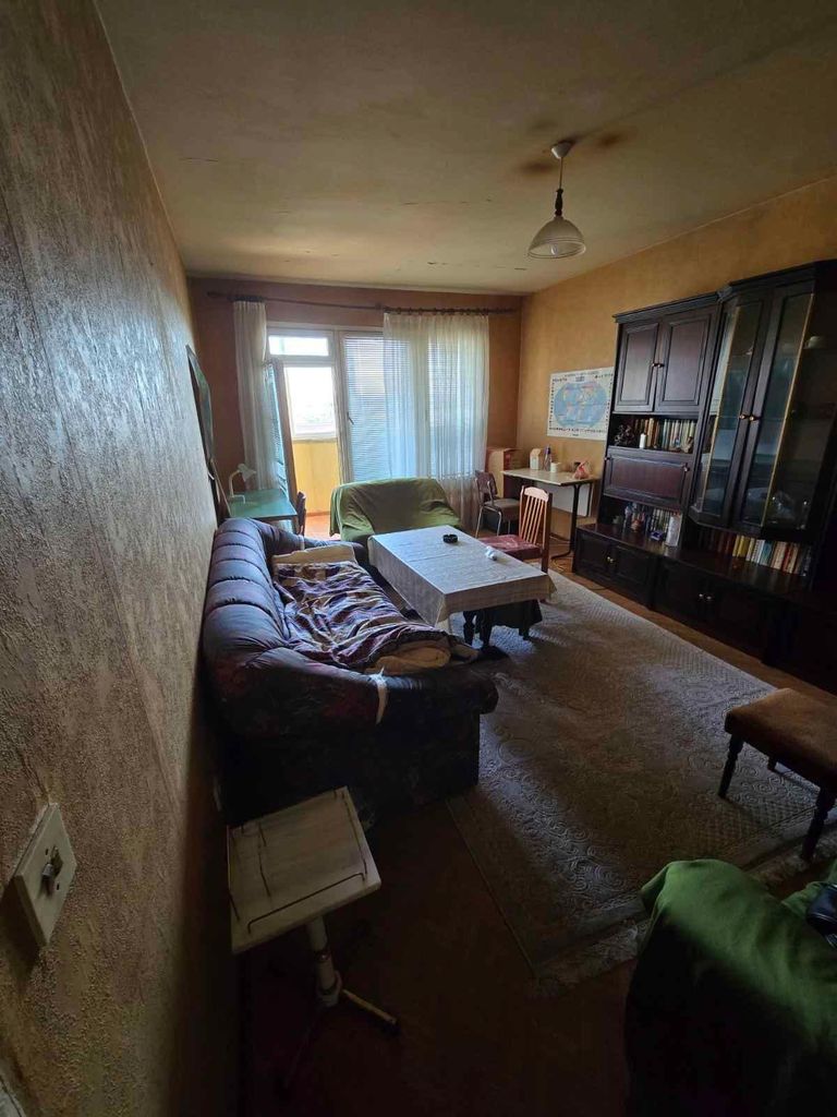 Продава се Двустаен апартамент в Свиленград - 67 кв.м за 914 €/кв.м - Снимка #3