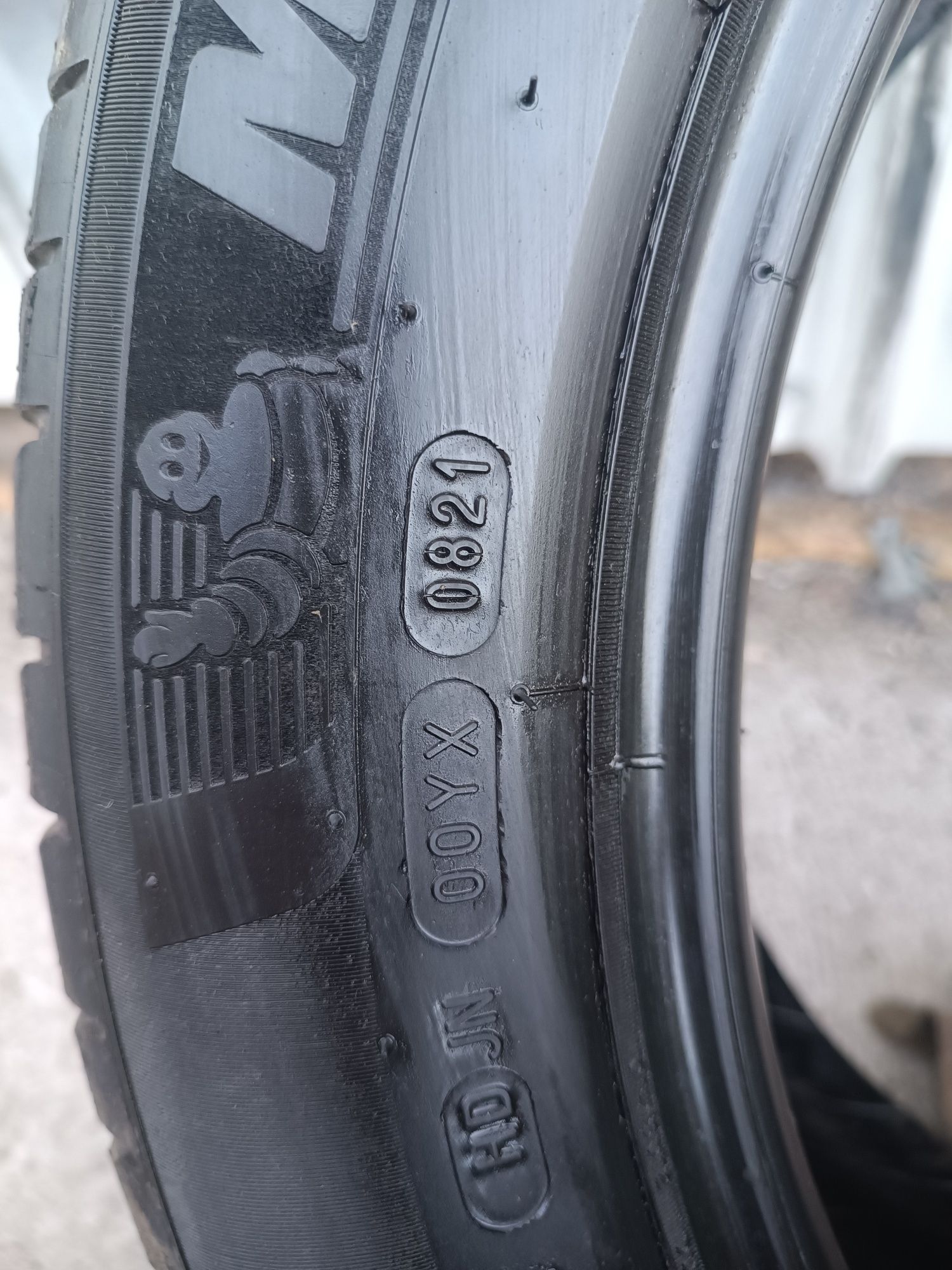 225/55/19 Michelin Дот 0821
