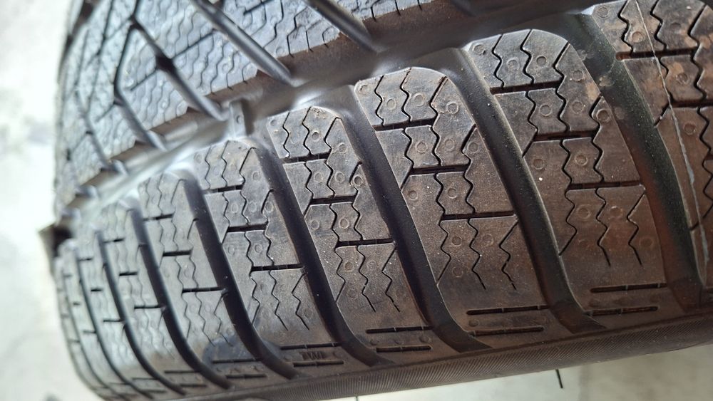 1buc NOU 255 40 R19 Pirelli iarna M+S cauciuc anvelopa ms 19