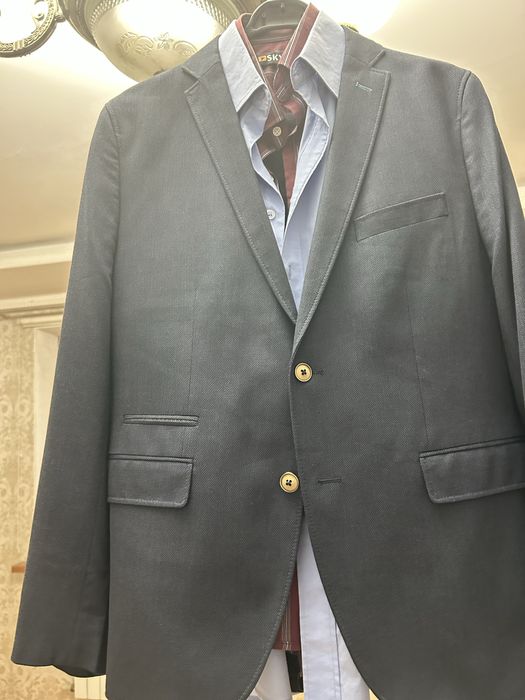 Пиджак 50 размера, Европейского пошива новый, синего цвета.