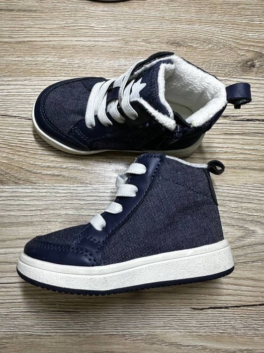 Продается кросовки H&M