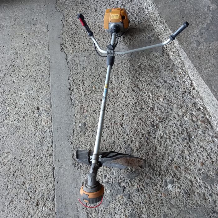 Motocoasa/Cositoare cu fir