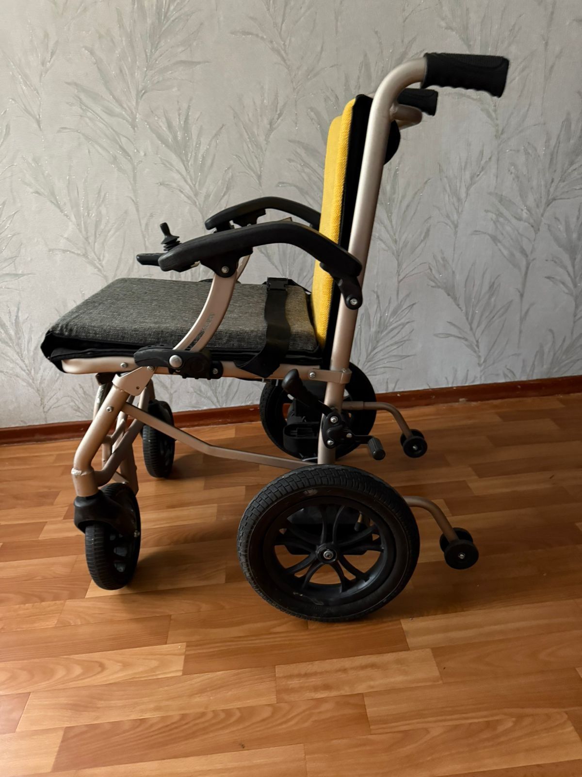 Электрическое кресло-коляска Hubang HBLD3-C