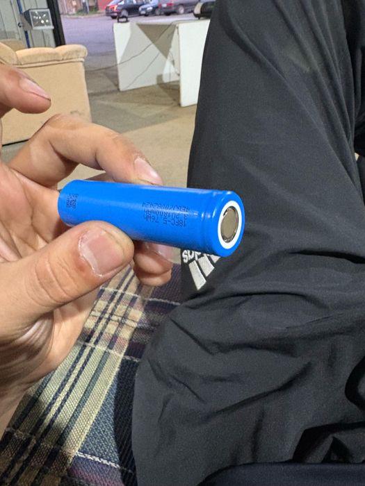 Продаю аккумуляторы 3.7V 1800mAh,