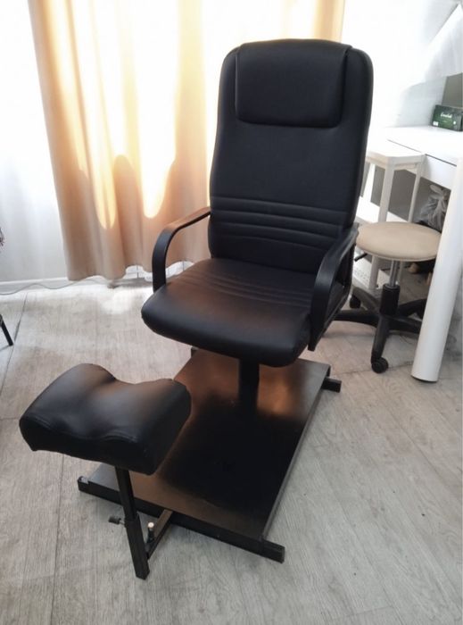 Педикюрный кресло