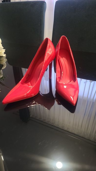 Pantofi Stiletto noi 37