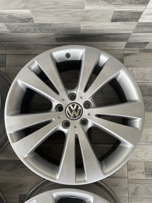 Jante Chicago Volkwagen Golf Passat R18 5X112