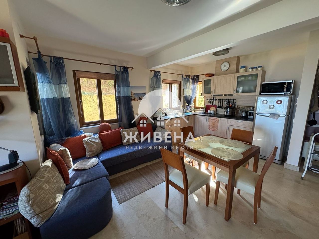 Продава се Тристаен апартамент в с. Кранево, Област Добрич - 82 кв.м за 1025 €/кв.м - Снимка #2
